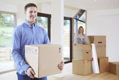 Residential and commercial moving van support in Longlands